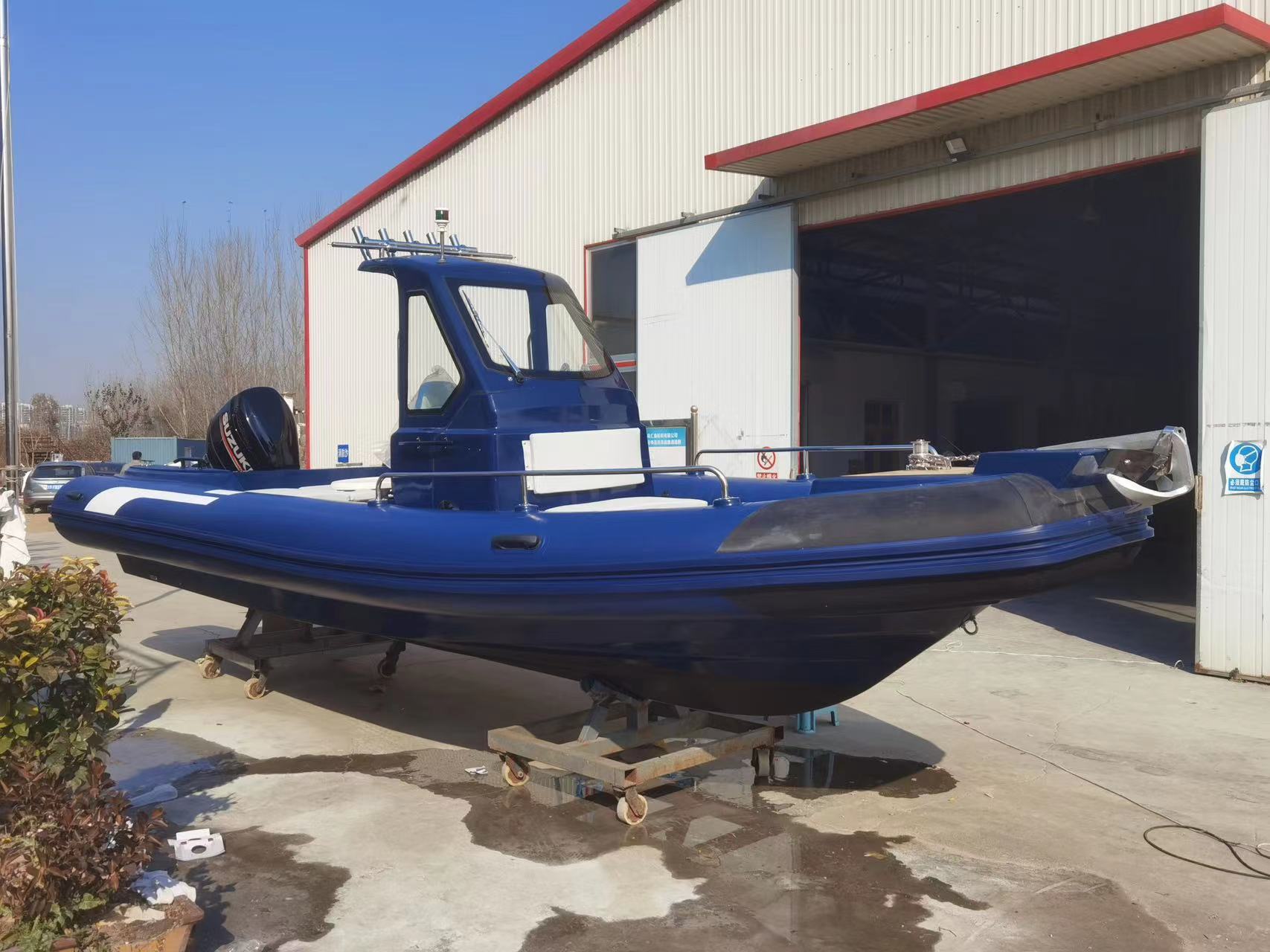 Pvc and hypalon material Fishing boat Family Entertainment with Motor 