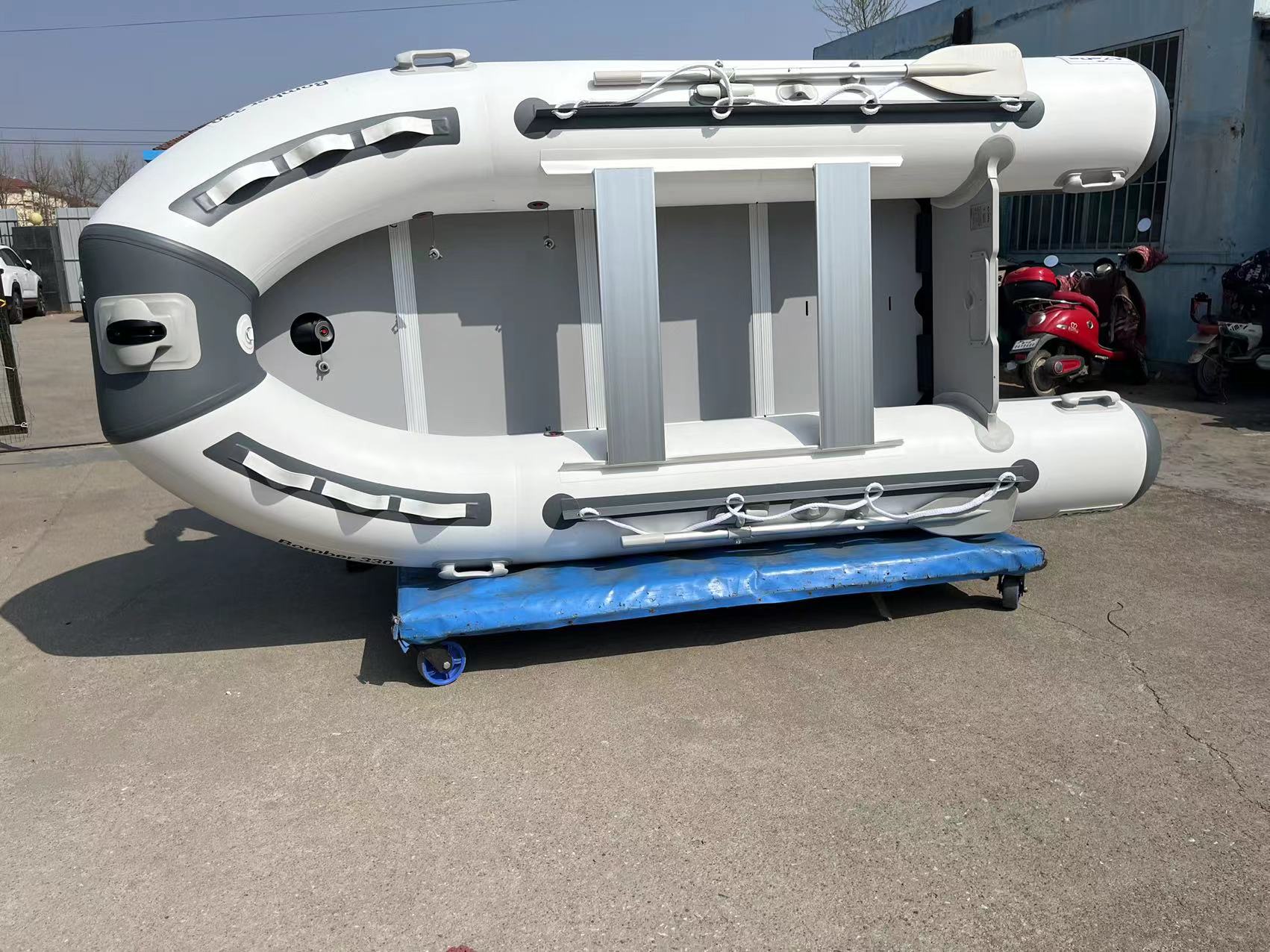  Aluminium Floor inflatable boat for fishing